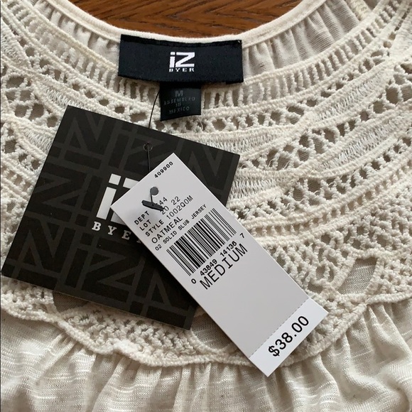 💝Women’s Lacey 💞Short Sleeve top - Picture 3 of 5